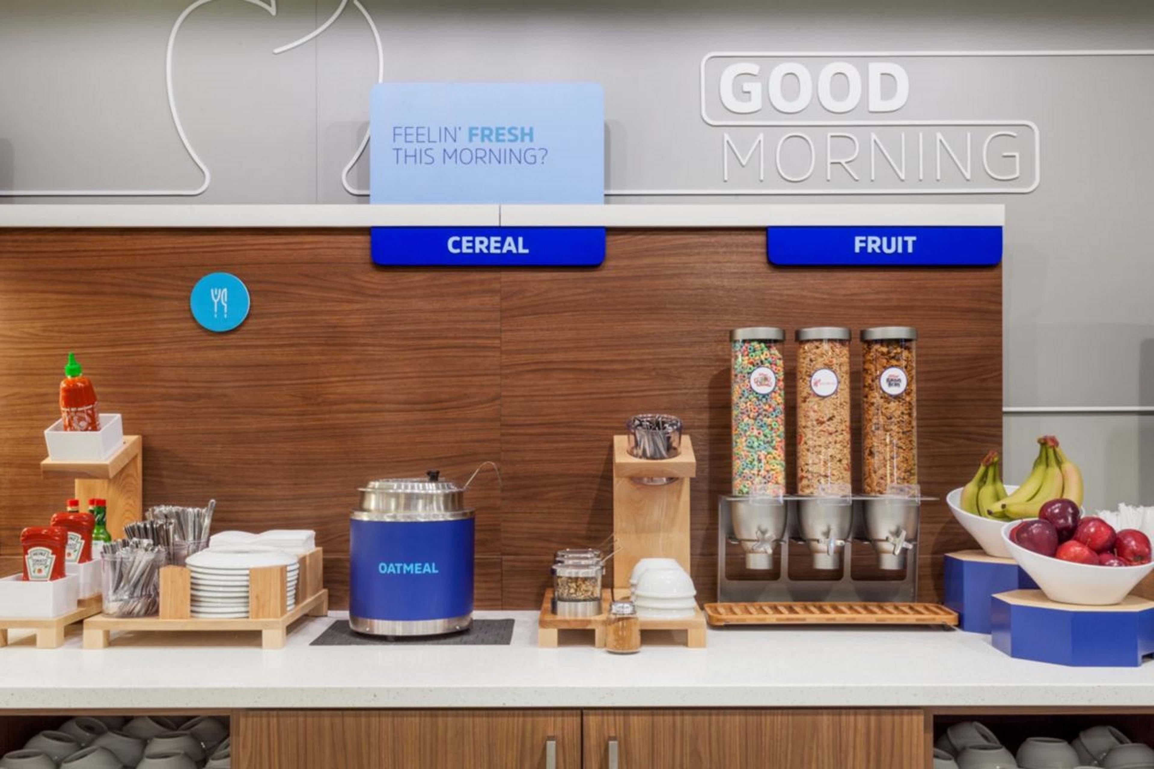 Holiday Inn Express & Suites Fairmont By Ihg Dış mekan fotoğraf
